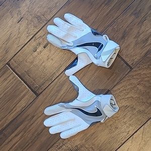 Men's Nike Football Gloves, Youth Large, Great Condition